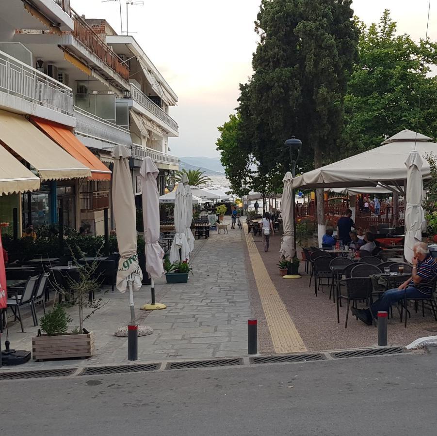 Joy Cozy Apartment Nea Iraklitsa Εξωτερικό φωτογραφία